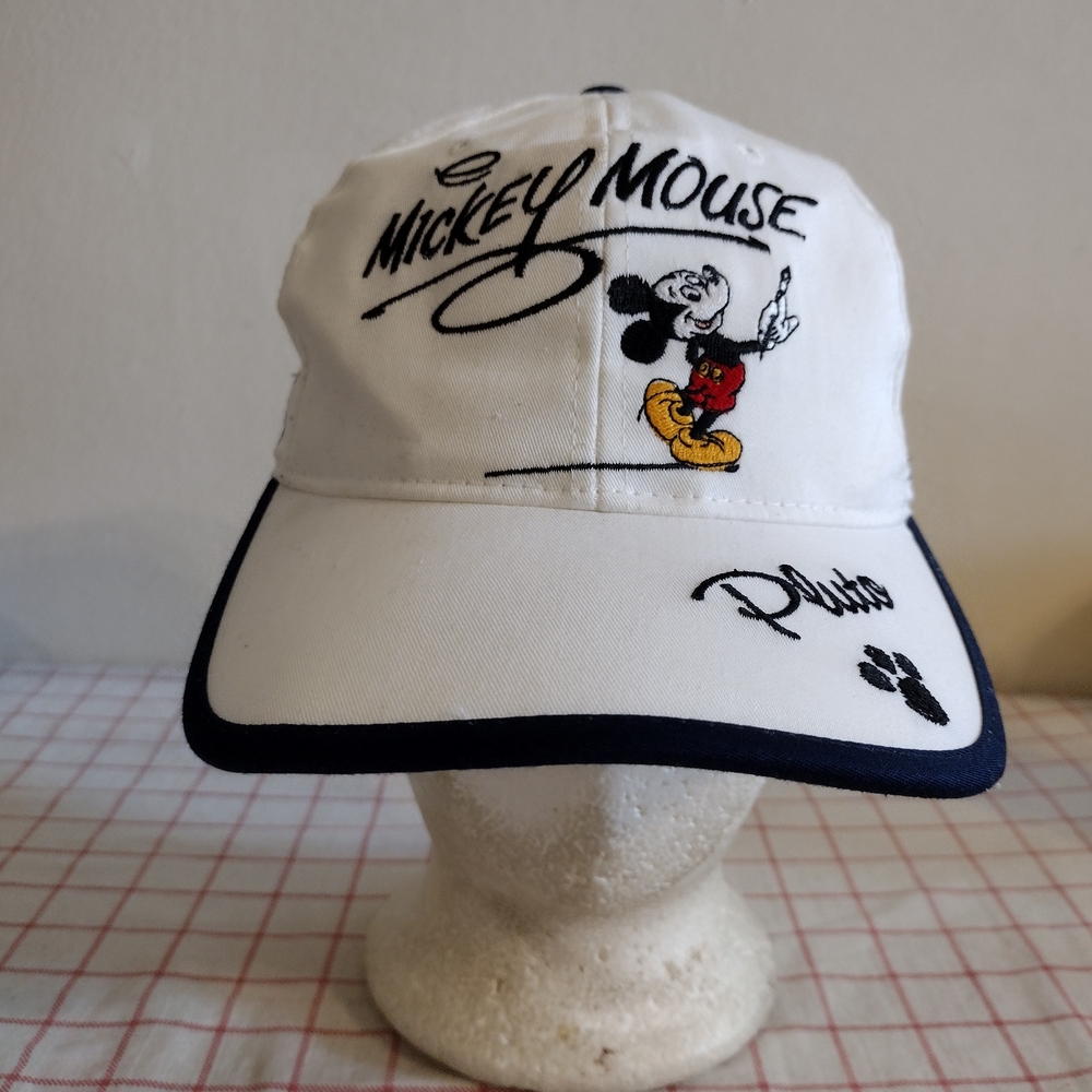 Disney Mickey Mouse White and Black Hat